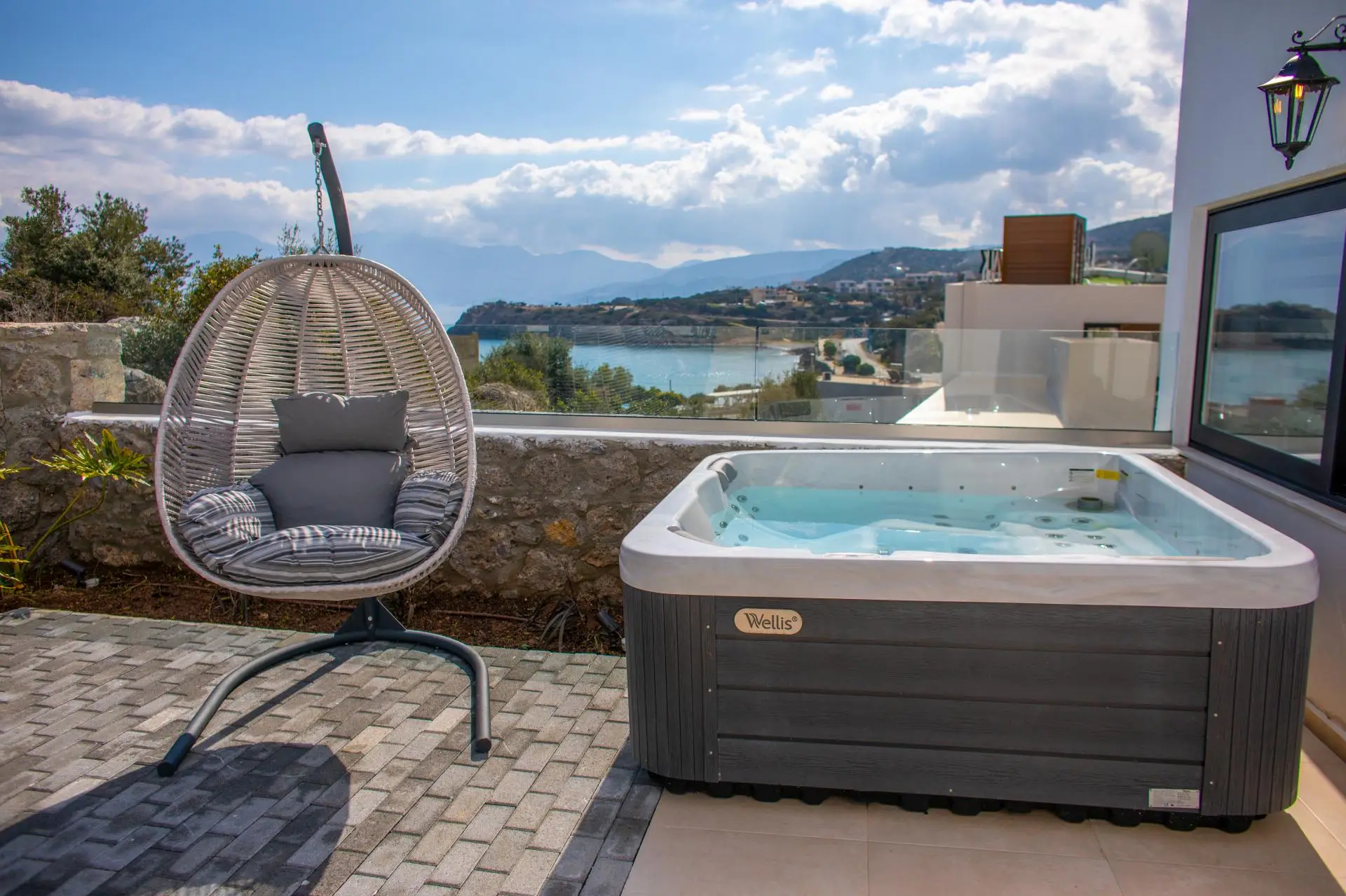 Premium-Suite mit einem Schlafzimmer, Meerblick und Whirlpool im Freien - Beach Walk Apartments Crete